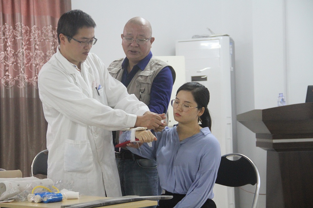 金强建材开展应急救援演练，为生命保驾护航