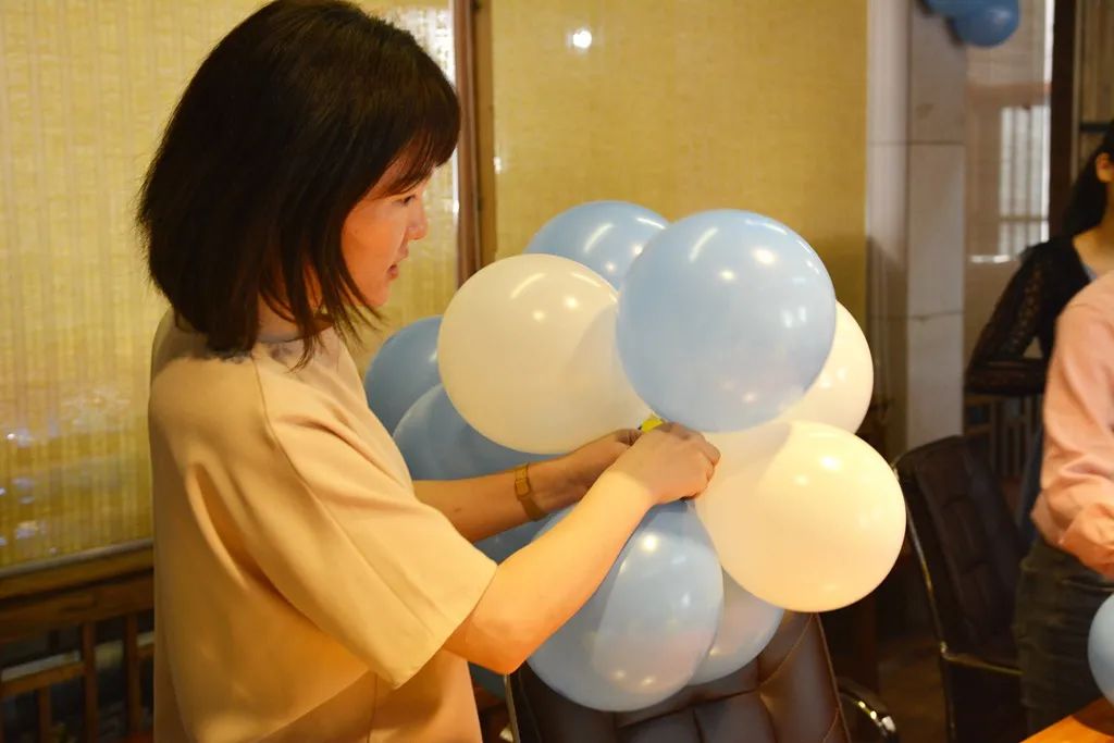 金强控股生日会，为你送上秋天的第一份惊喜