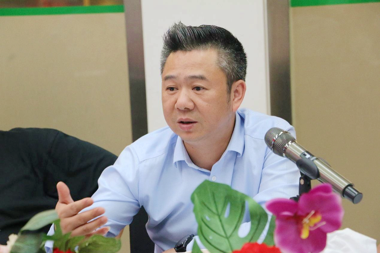 福州市建筑装饰协会召开座谈会 金强建材总经理黎忠和参会